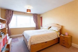 Bedroom- click for photo gallery